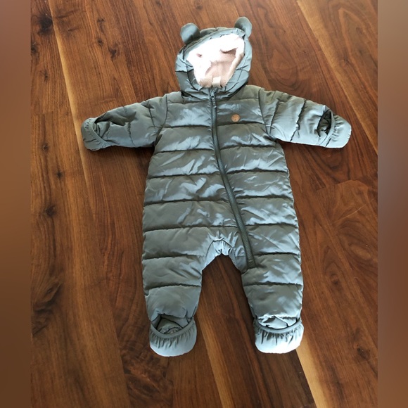 H&M Sage Green Unisex Plush lined Snowsuit 9M - Picture 1 of 7